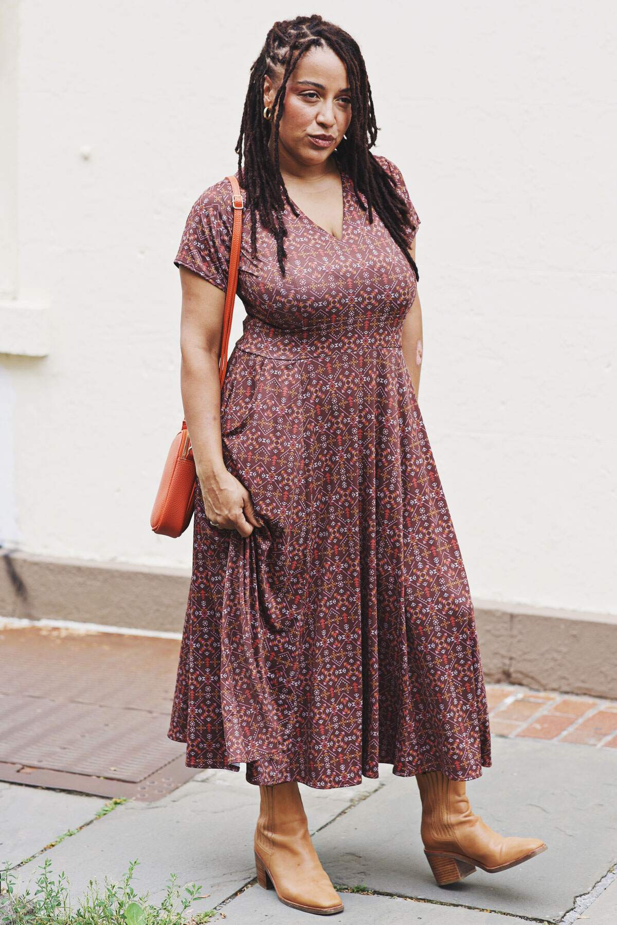 The Cecelia Dress: Flattering Midi with Pockets