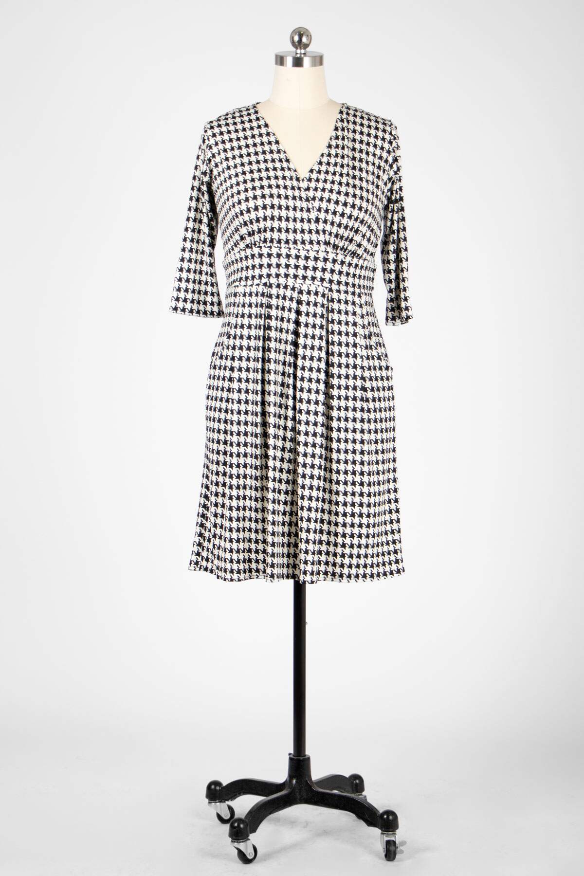 Load image into Gallery viewer, Penelope Dress - Houndstooth

